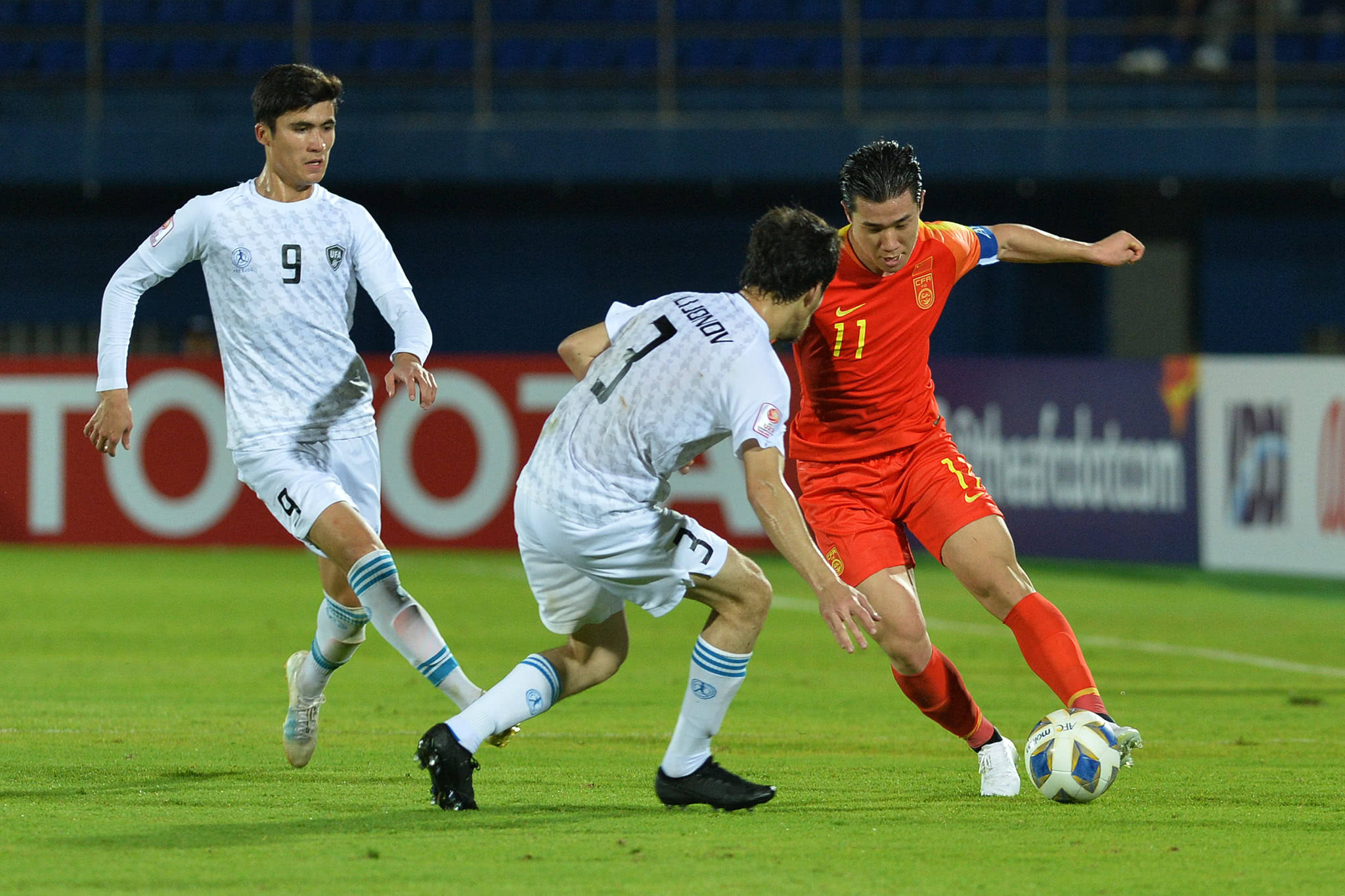 韩国队逆转英格兰队,梁靖崑统治全场 韩国队逆转英格兰队,梁靖崑统治全场