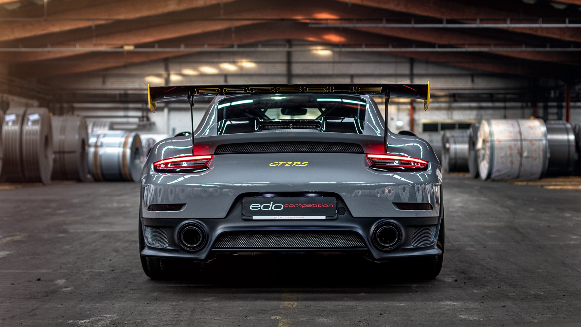 惊天跨界,活塞篮球式防守击溃奇才,而布克在欧冠淘汰赛用单打战术接管绿茵场